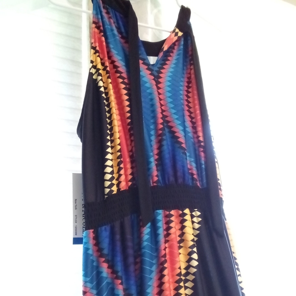 Multicolored Haringbone Patterned Maxi Dress - Picture 2 of 3